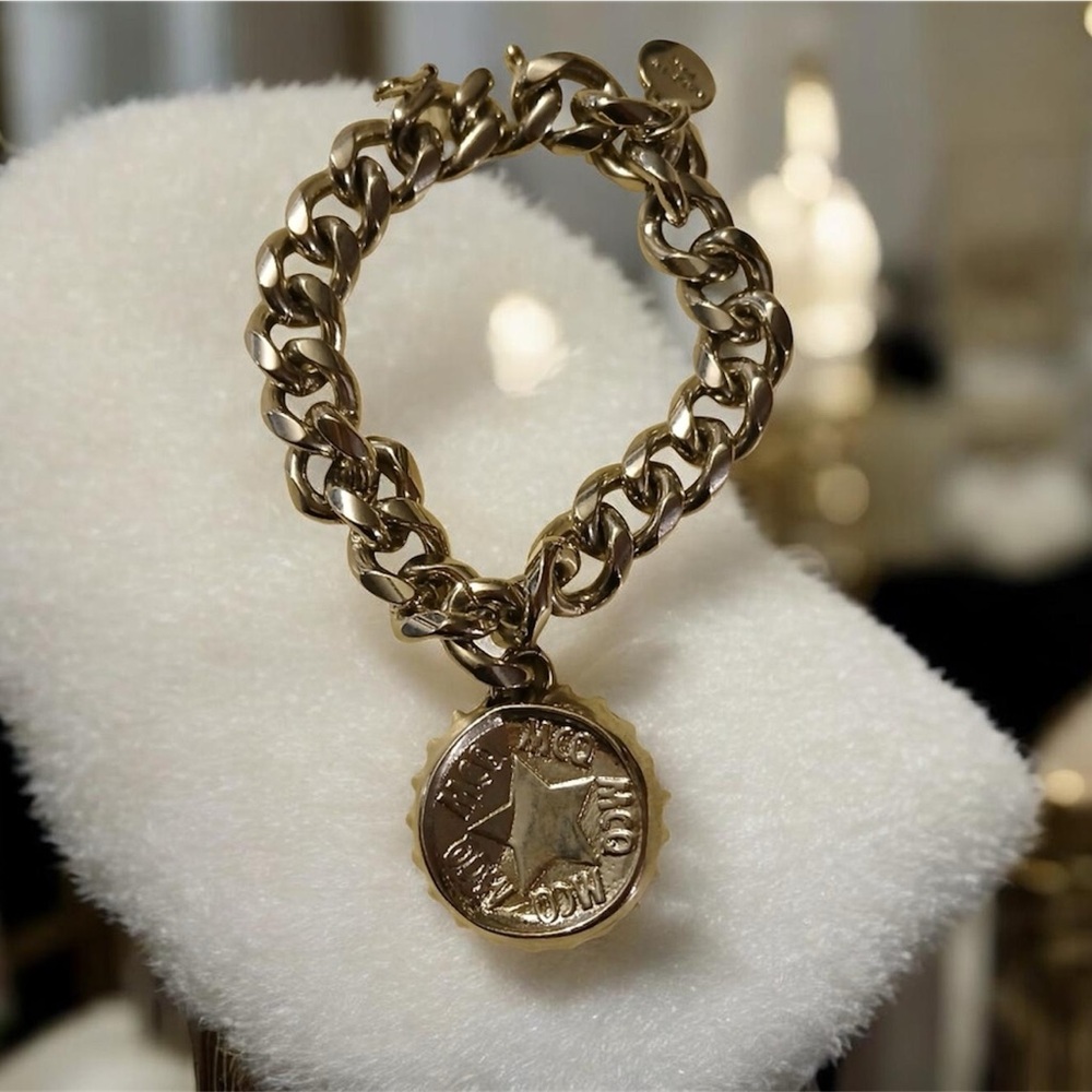 Alexander McQueen
Sovereign Star Bracelet EUC